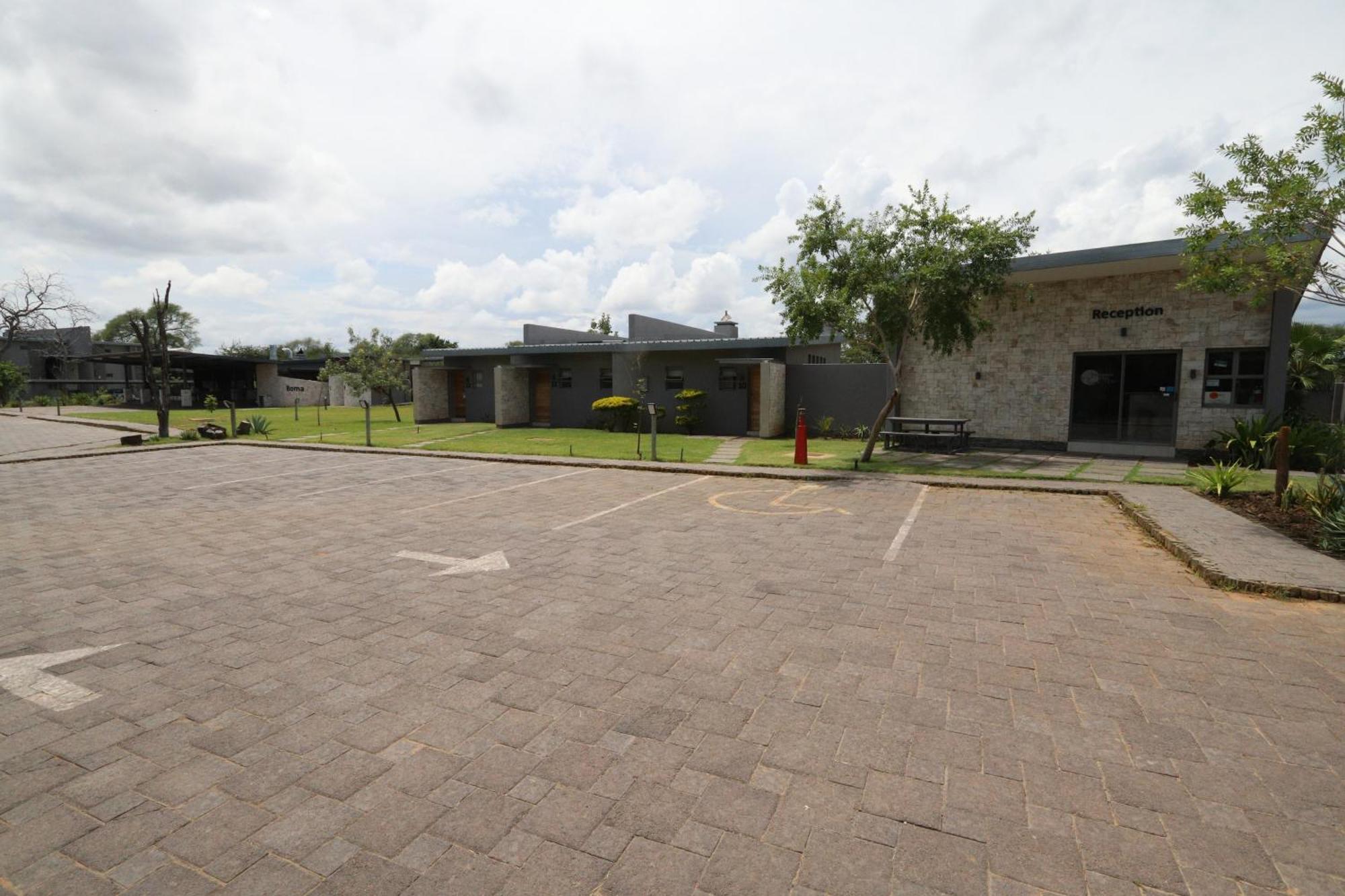 Sandpiper Villas Chobe Kasane Exteriör bild